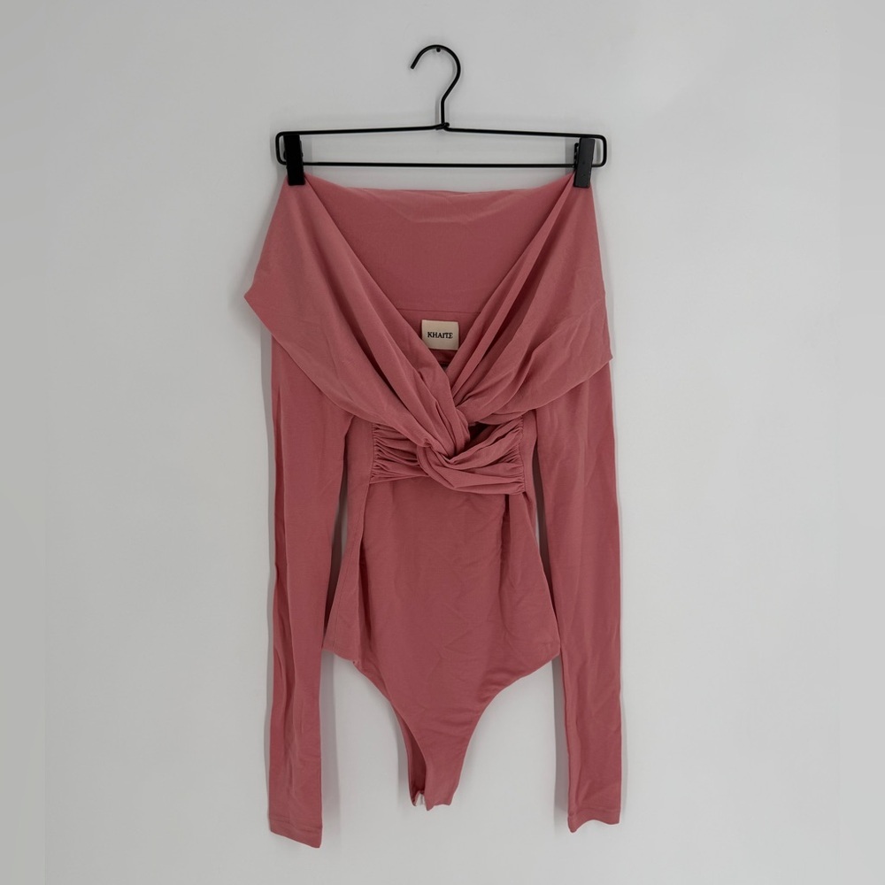 Khaite Cibo Off The Shoulder Fold Over Knotted Open Back Bodysuit In Salmon